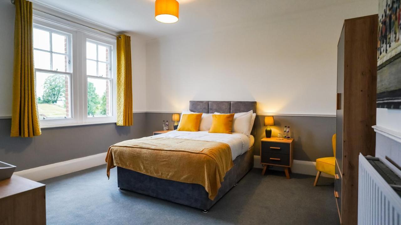 Hotel The Old Railway Porton Extérieur photo